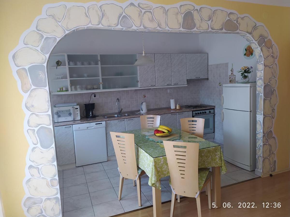 Apartment Sara Novi Vinodolski Exterior photo