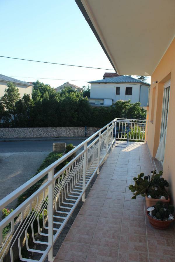 Apartment Sara Novi Vinodolski Exterior photo